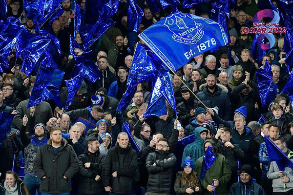 Prestasi Everton Merosot, Fans Tuntut Perubahan
